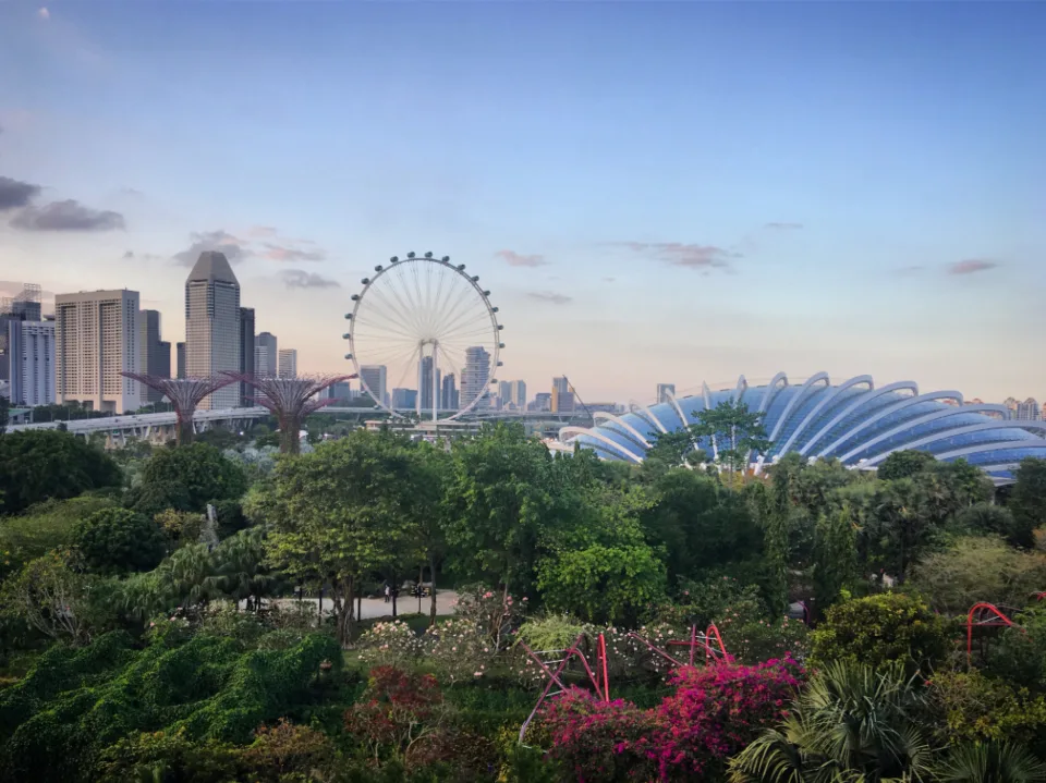 city skyline business