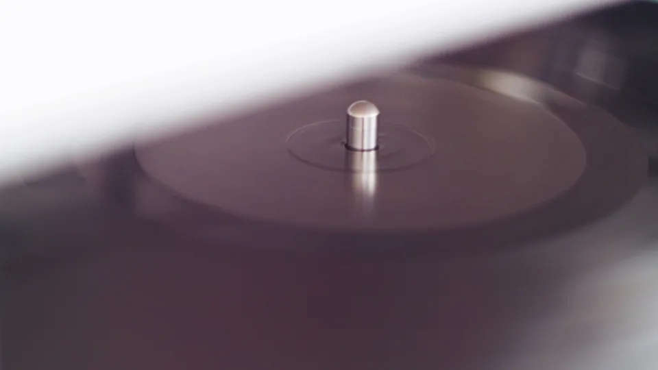 vinyl record player