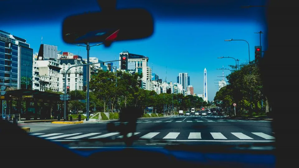 traffic lights crossing
